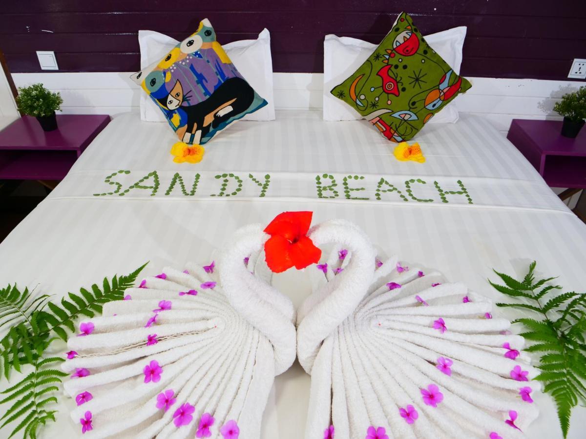 Sandy Beach Bungalows By Ehm Koh Rong Sanloem Exterior photo
